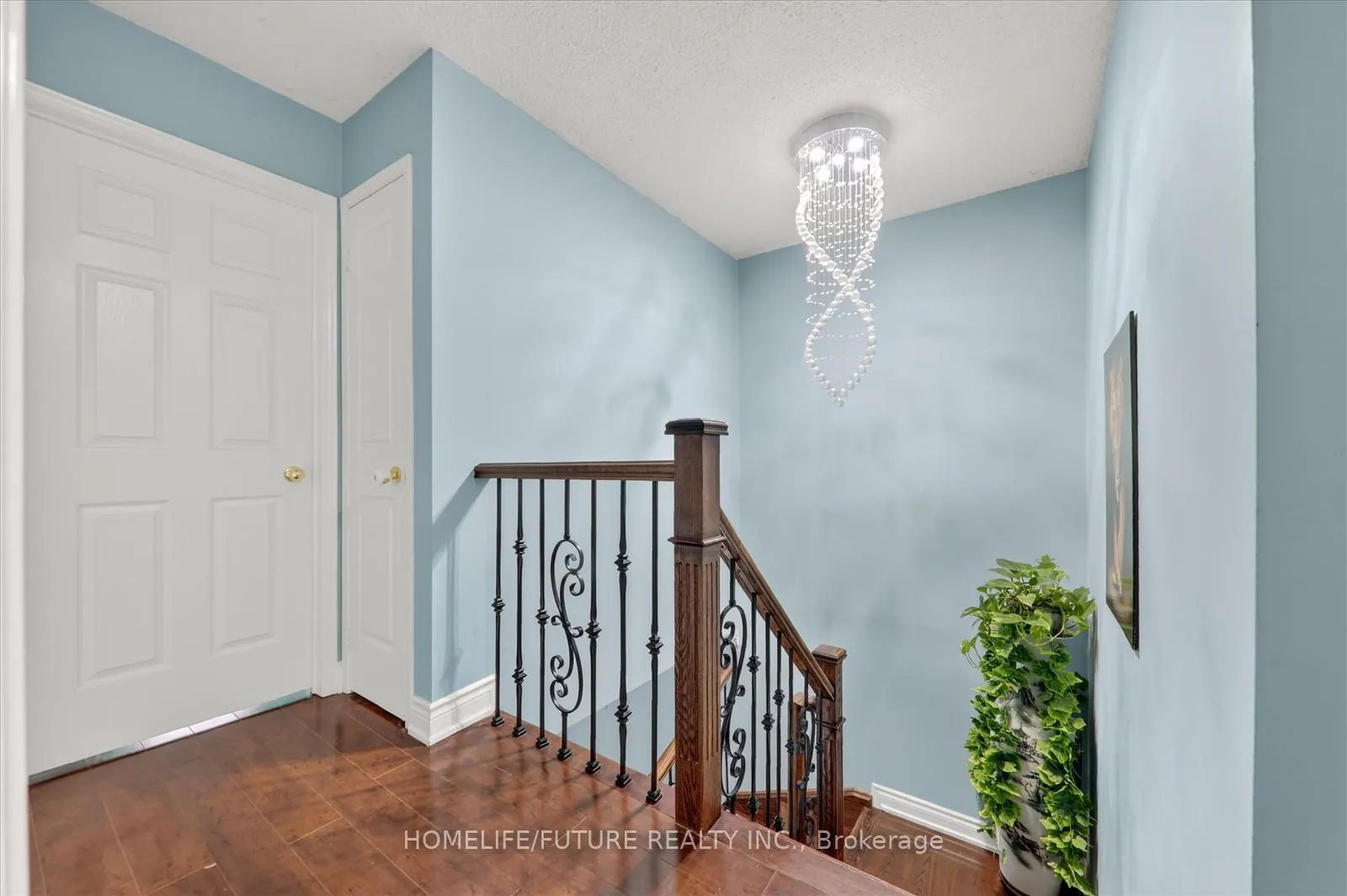 Photo 21 of 118 Doubtfire Crescent, Markham, Middlefield — HOMEH