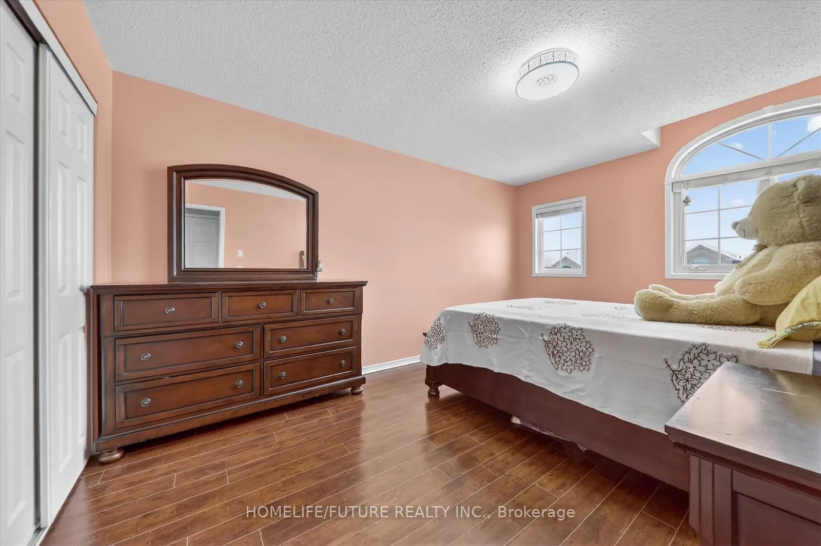Photo 29 of 118 Doubtfire Crescent, Markham, Middlefield — HOMEH