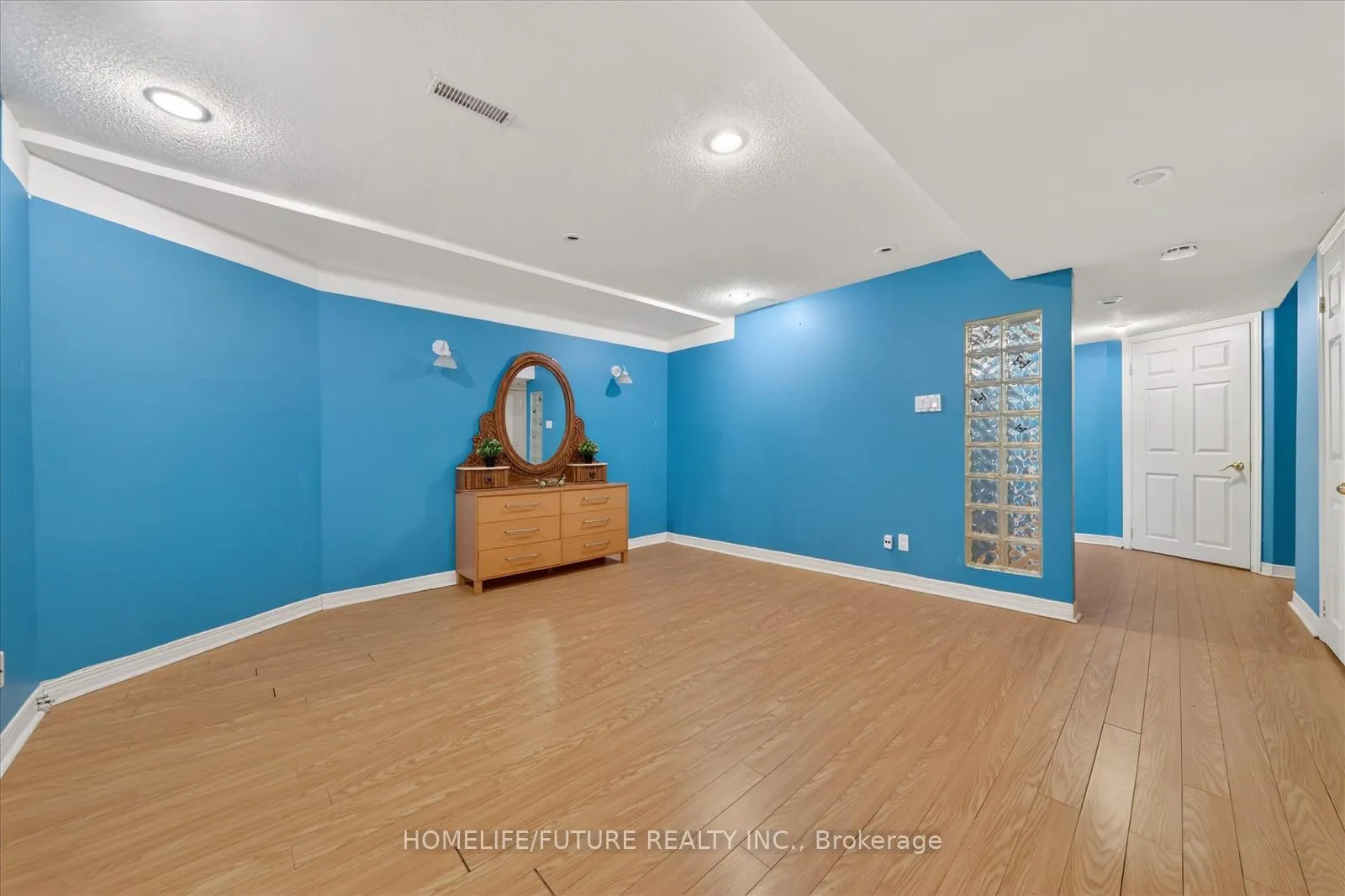 Photo 36 of 118 Doubtfire Crescent, Markham, Middlefield — HOMEH