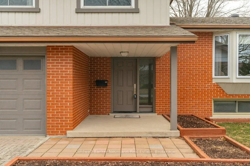 Photo 7 of 15 Hickory Street, Guelph, Kortright West — HOMEH