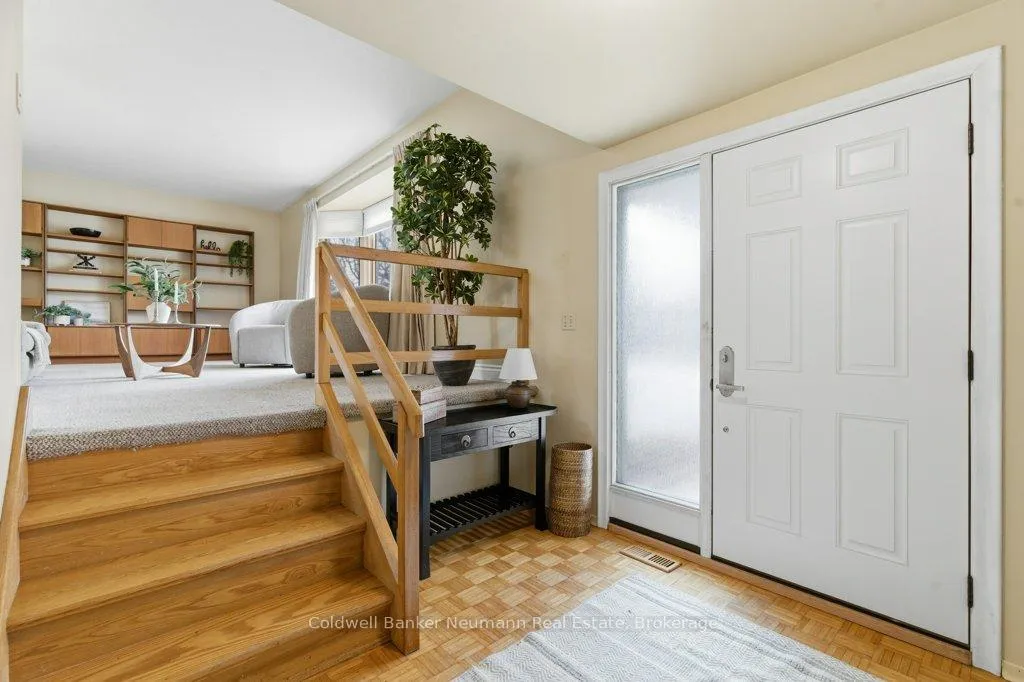 Photo 8 of 15 Hickory Street, Guelph, Kortright West — HOMEH