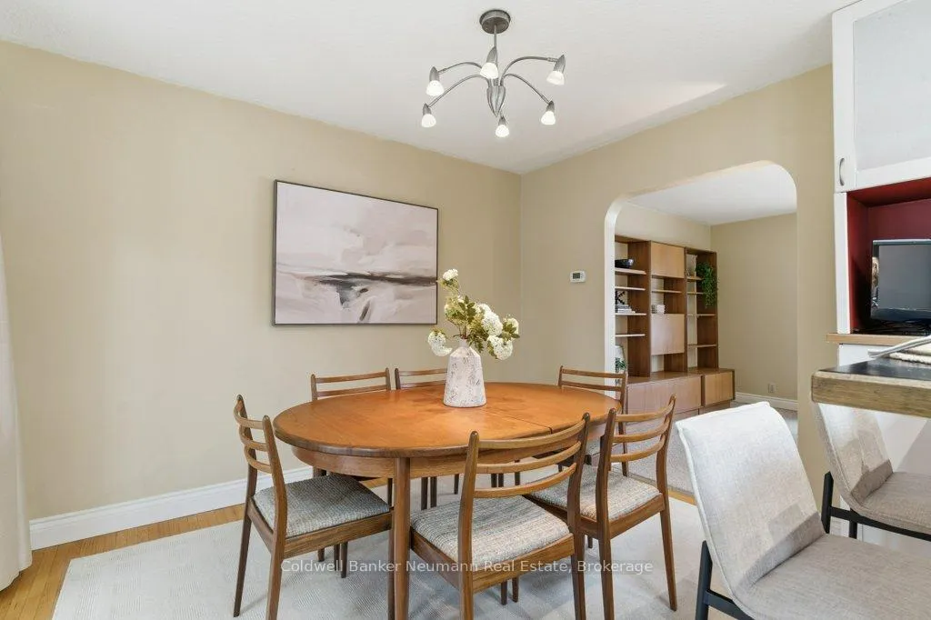Photo 17 of 15 Hickory Street, Guelph, Kortright West — HOMEH
