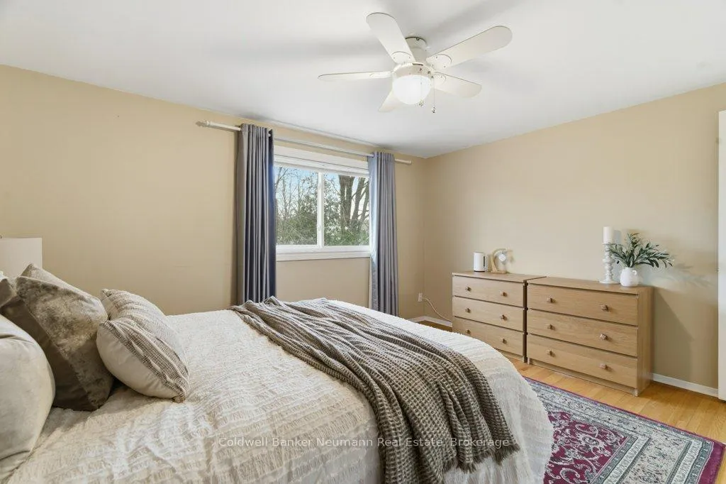Photo 29 of 15 Hickory Street, Guelph, Kortright West — HOMEH