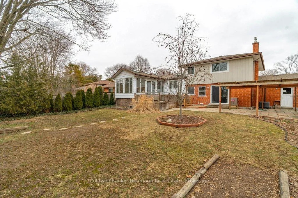 Photo 45 of 15 Hickory Street, Guelph, Kortright West — HOMEH