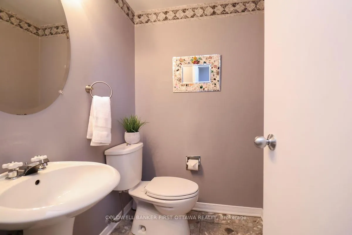 Photo 3 of 2778 Springland Drive, Ottawa, Mooneys Bay/Riverside Park — HOMEH