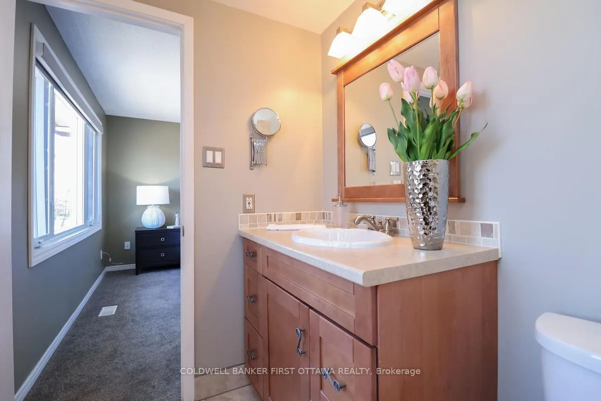 Photo 17 of 2778 Springland Drive, Ottawa, Mooneys Bay/Riverside Park — HOMEH