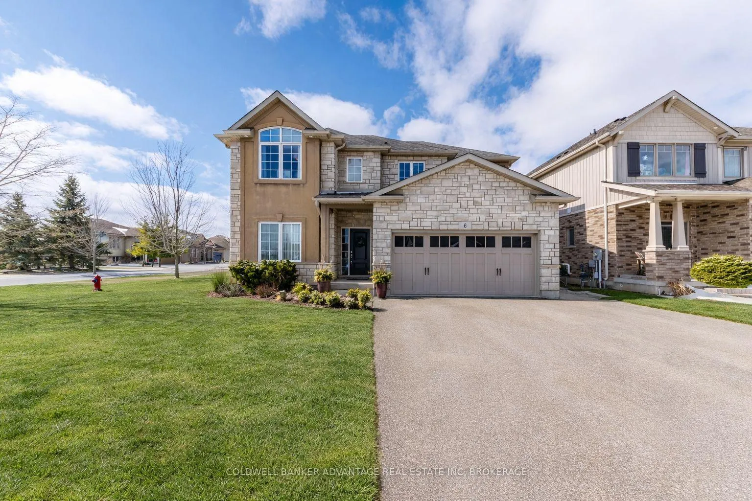 Photo 2 of 6 Falcon Drive, Welland, Coyle Creek — HOMEH