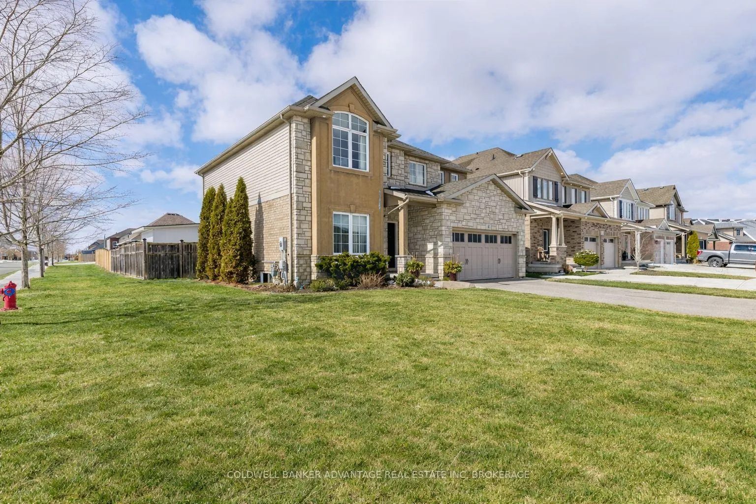 Photo 3 of 6 Falcon Drive, Welland, Coyle Creek — HOMEH