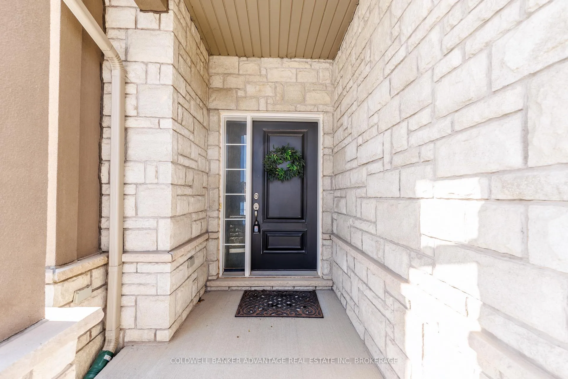 Photo 4 of 6 Falcon Drive, Welland, Coyle Creek — HOMEH
