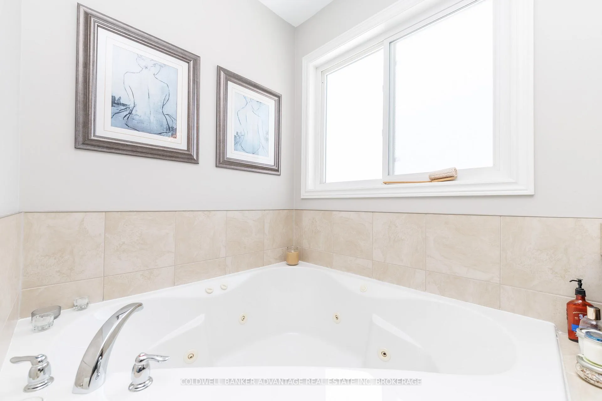 Photo 26 of 6 Falcon Drive, Welland, Coyle Creek — HOMEH