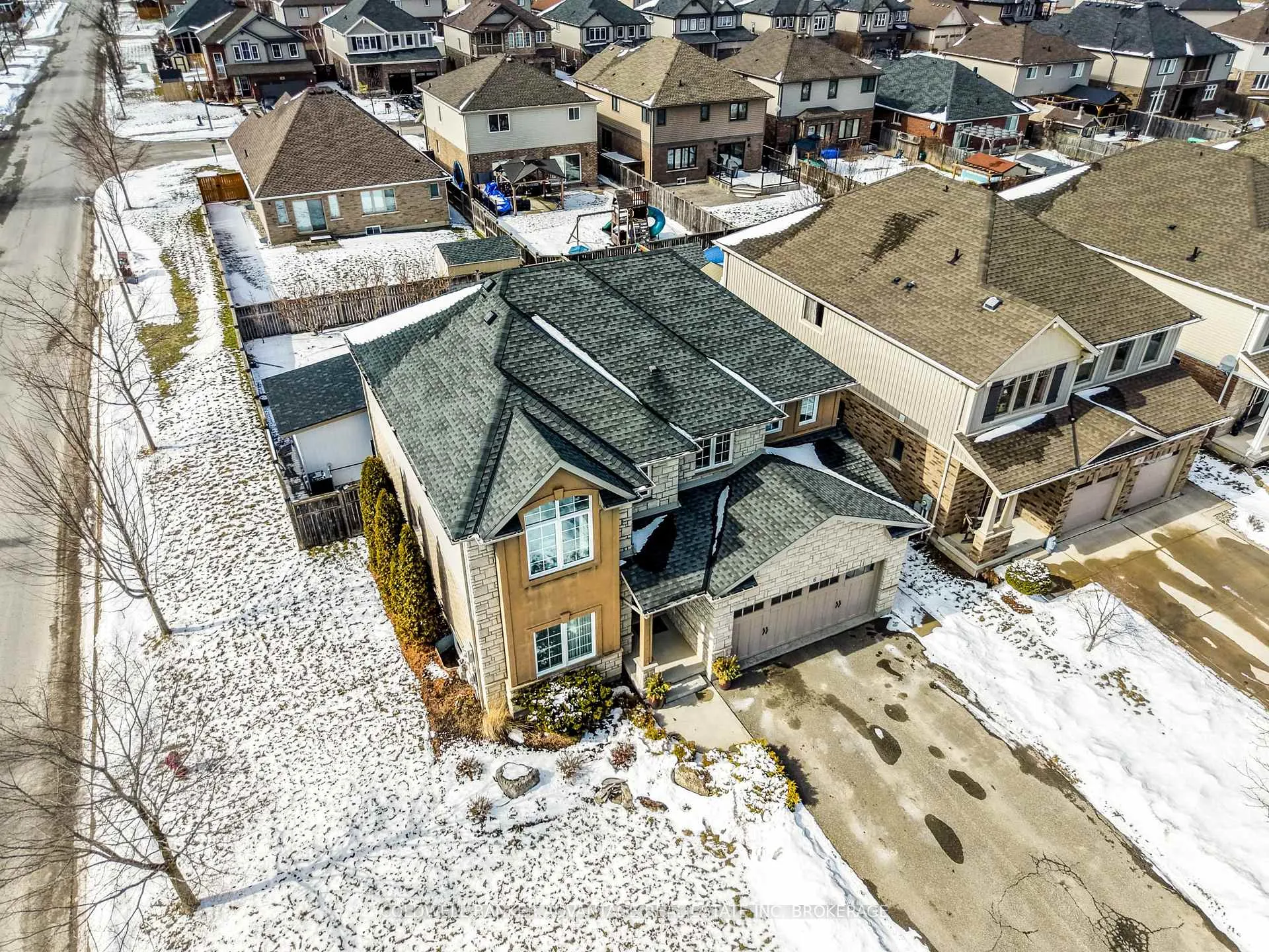 Photo 46 of 6 Falcon Drive, Welland, Coyle Creek — HOMEH