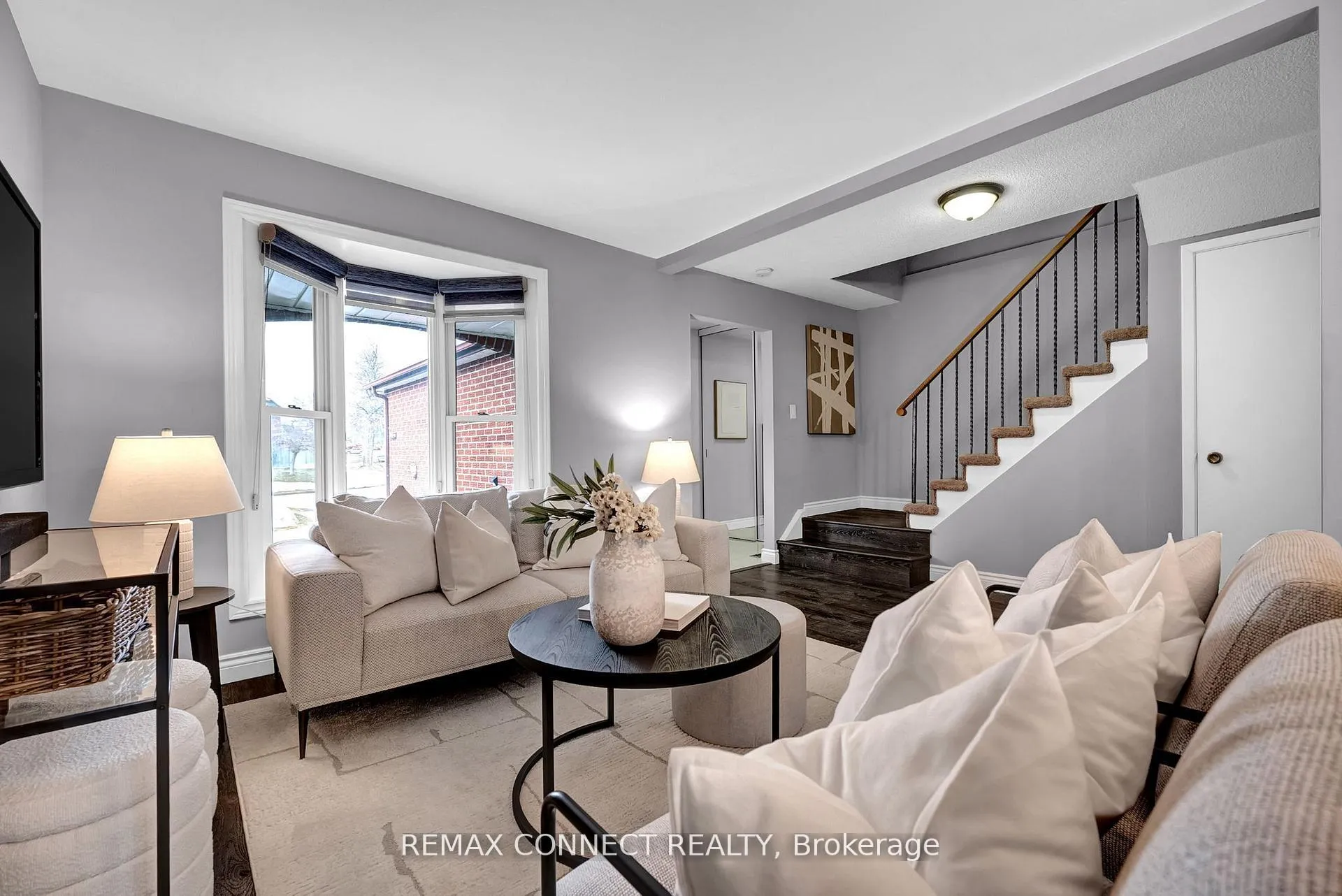 Photo 3 of 1182 Cedarcroft Crescent, Pickering, Liverpool — HOMEH