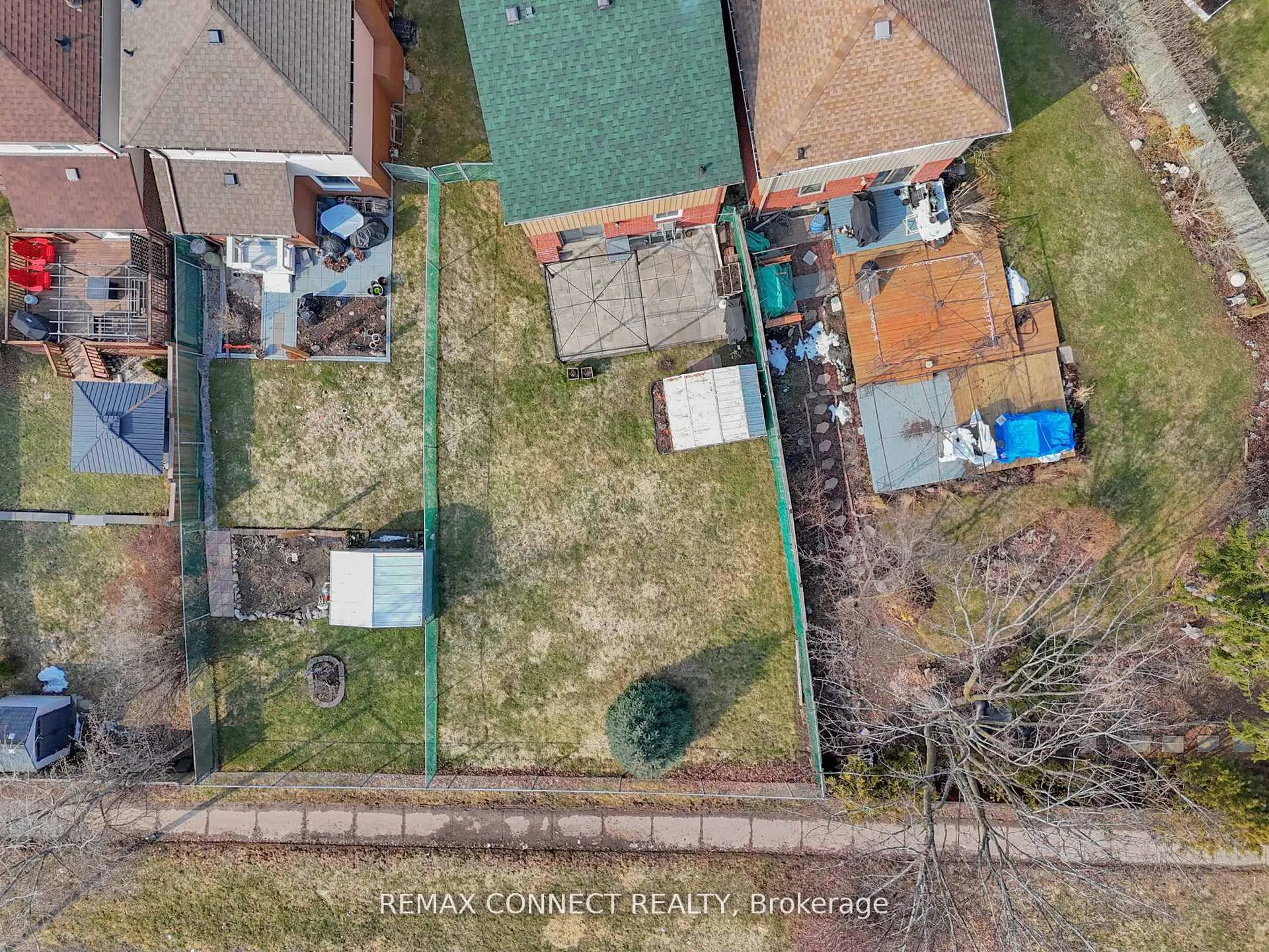 Photo 24 of 1182 Cedarcroft Crescent, Pickering, Liverpool — HOMEH