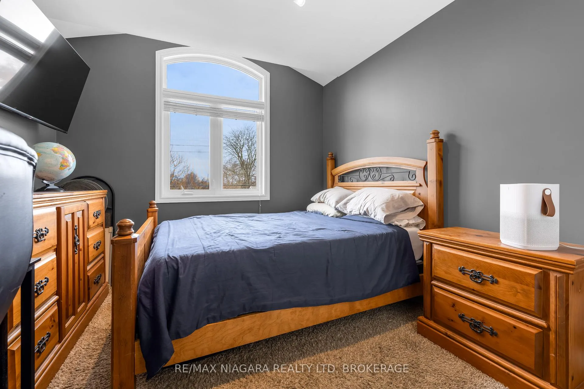 Photo 15 of 4750 Baldwin Avenue, Niagara Falls, Ascot — HOMEH
