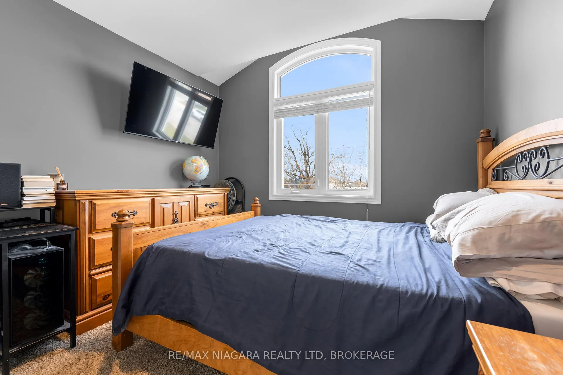 Photo 16 of 4750 Baldwin Avenue, Niagara Falls, Ascot — HOMEH