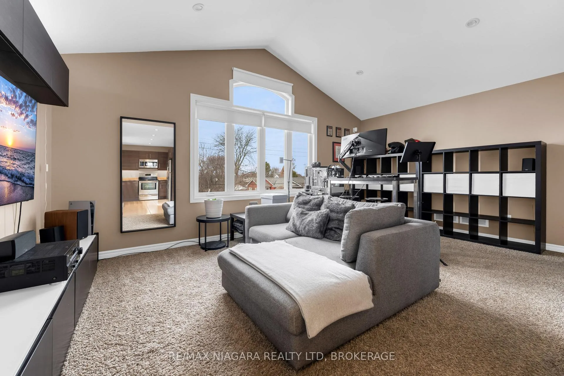 Photo 33 of 4750 Baldwin Avenue, Niagara Falls, Ascot — HOMEH