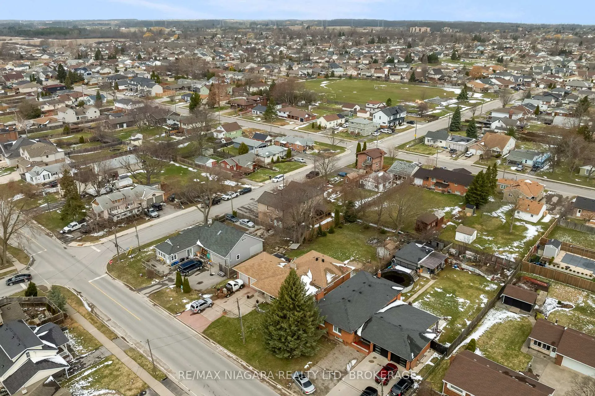 Photo 40 of 4750 Baldwin Avenue, Niagara Falls, Ascot — HOMEH