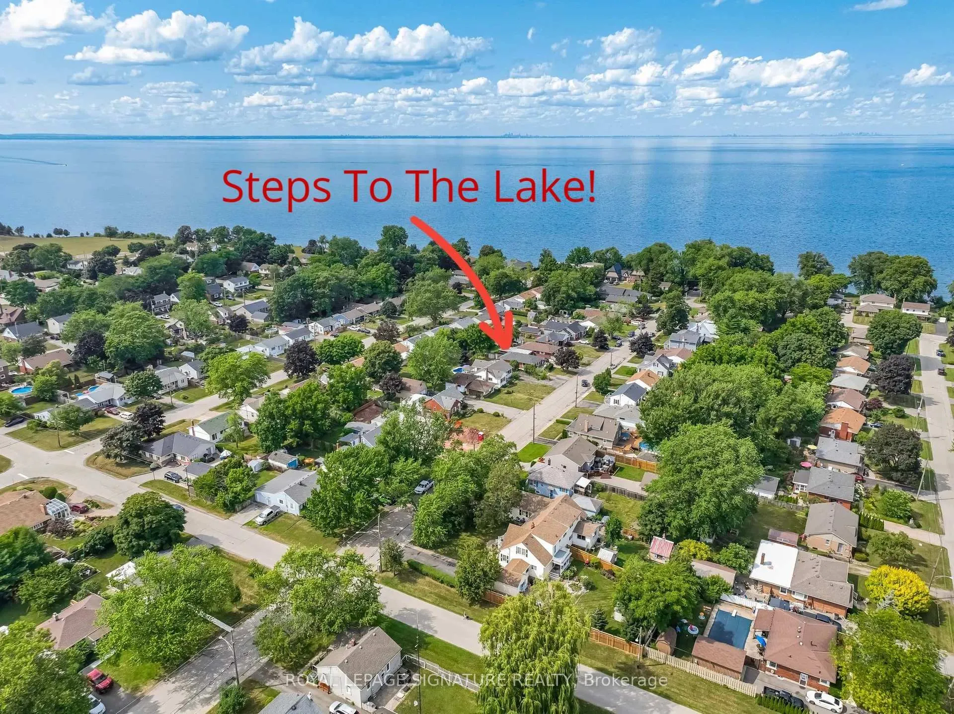 Photo 2 of 77 Fairview Road, Grimsby, Grimsby Beach — HOMEH