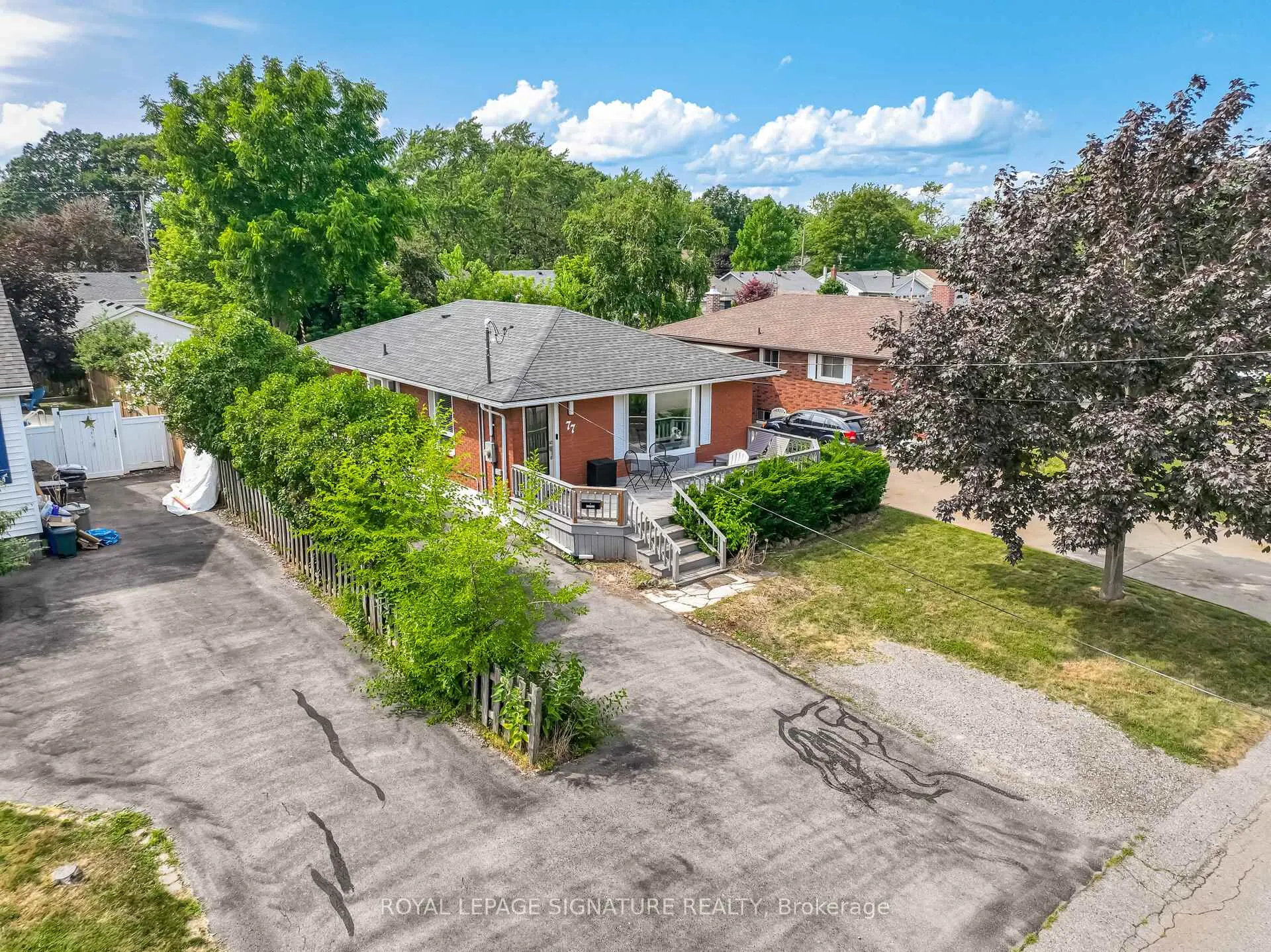 Photo 4 of 77 Fairview Road, Grimsby, Grimsby Beach — HOMEH