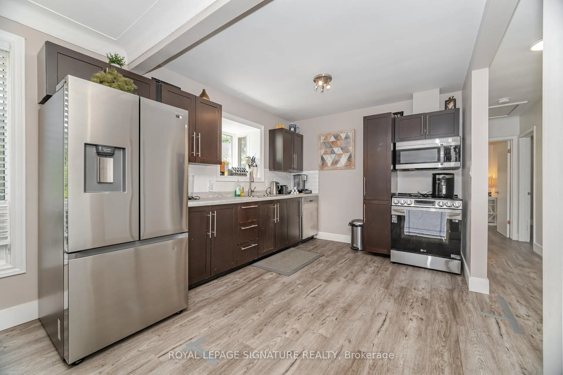 Photo 12 of 77 Fairview Road, Grimsby, Grimsby Beach — HOMEH
