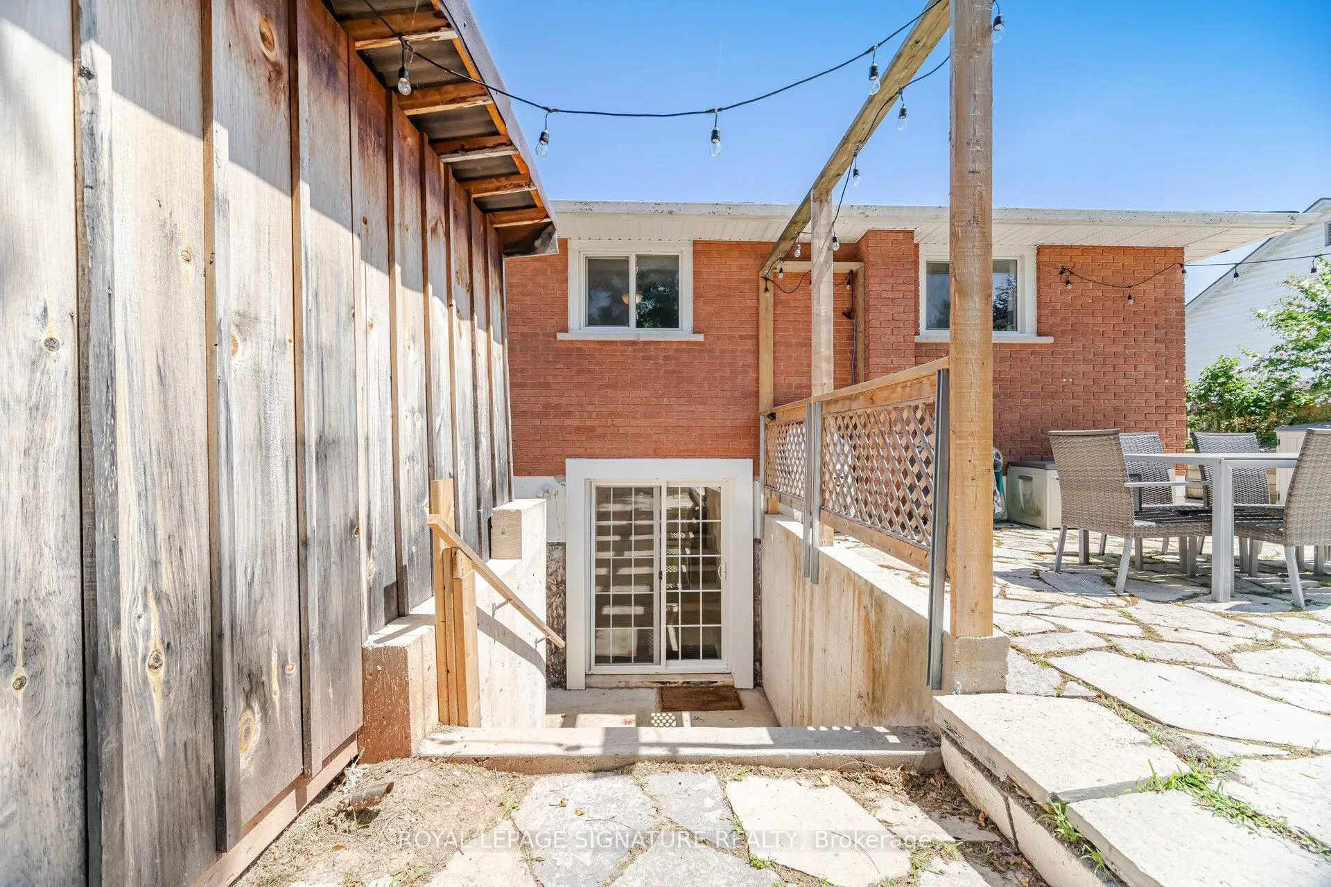 Photo 22 of 77 Fairview Road, Grimsby, Grimsby Beach — HOMEH