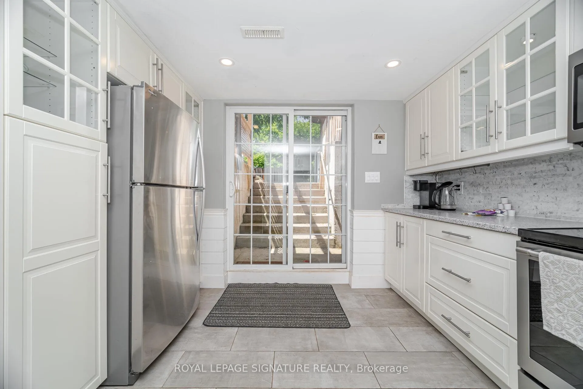 Photo 23 of 77 Fairview Road, Grimsby, Grimsby Beach — HOMEH