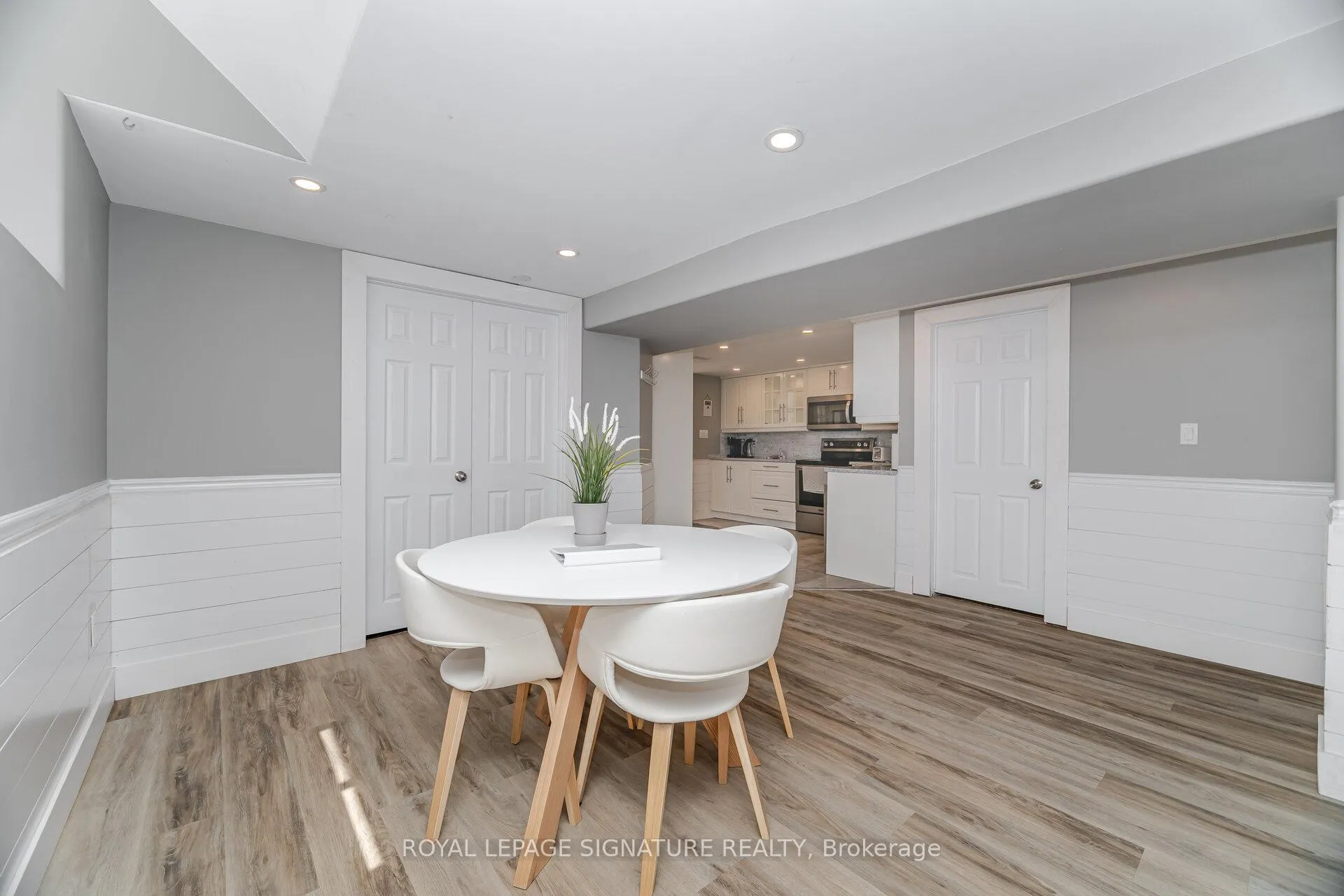 Photo 28 of 77 Fairview Road, Grimsby, Grimsby Beach — HOMEH