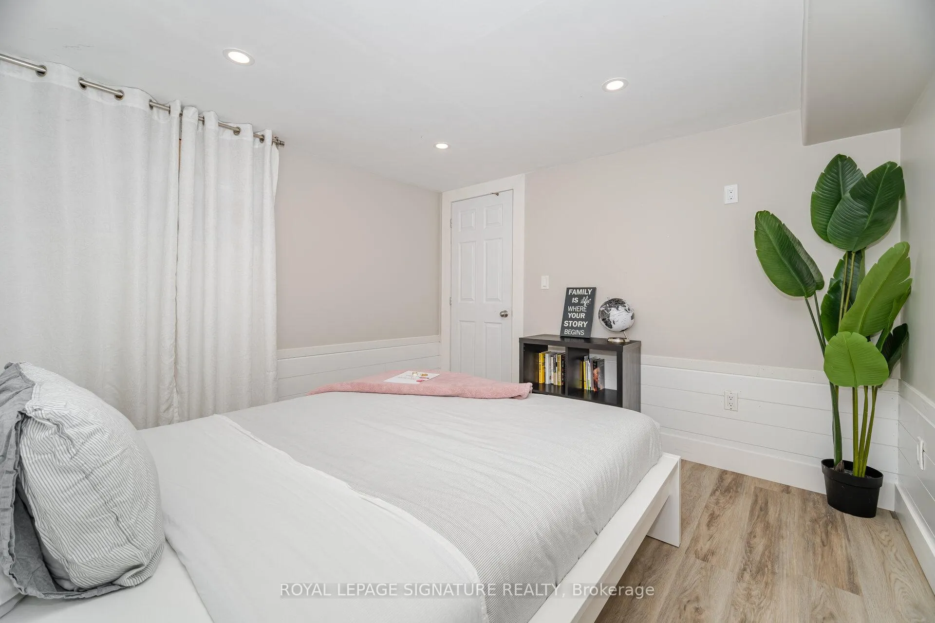 Photo 37 of 77 Fairview Road, Grimsby, Grimsby Beach — HOMEH