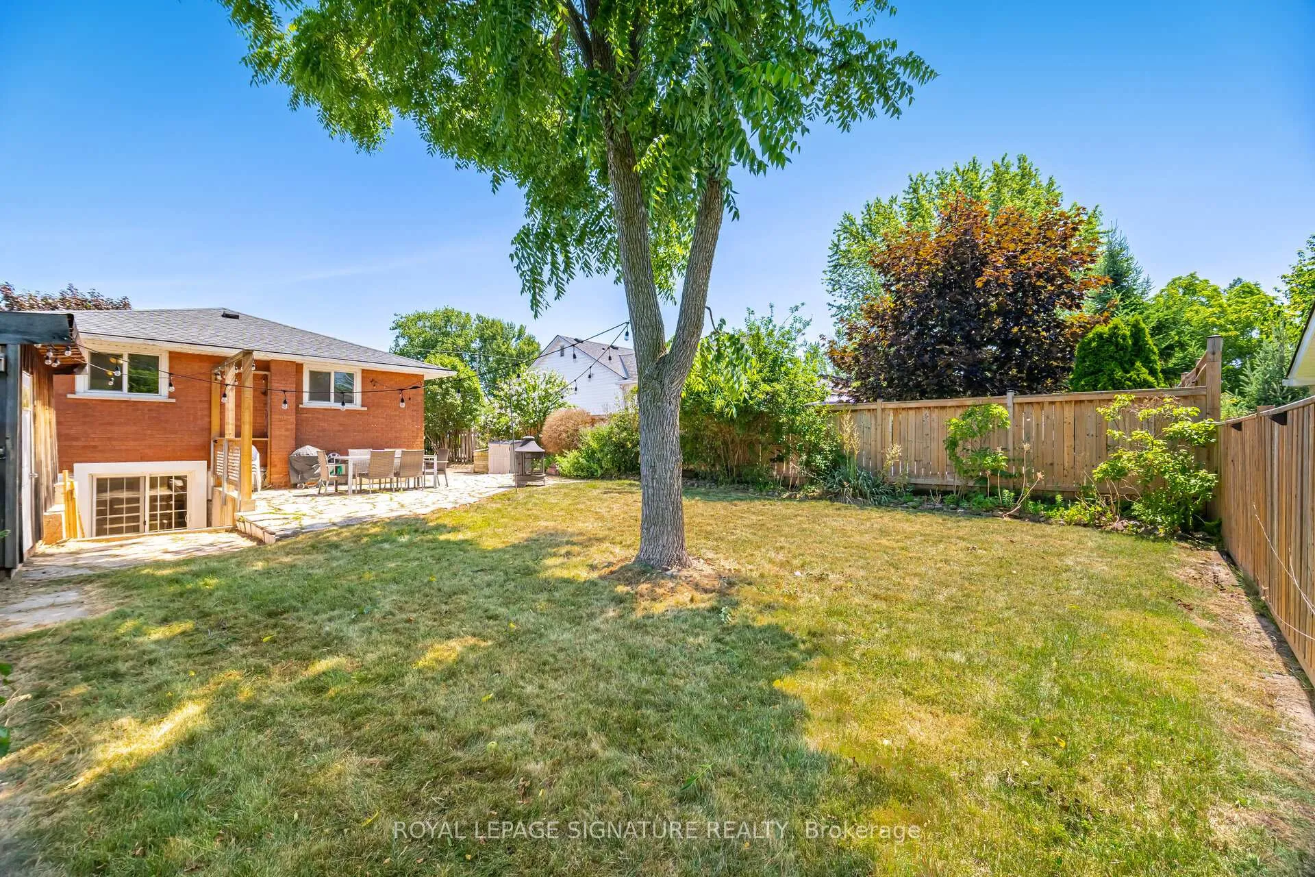 Photo 40 of 77 Fairview Road, Grimsby, Grimsby Beach — HOMEH