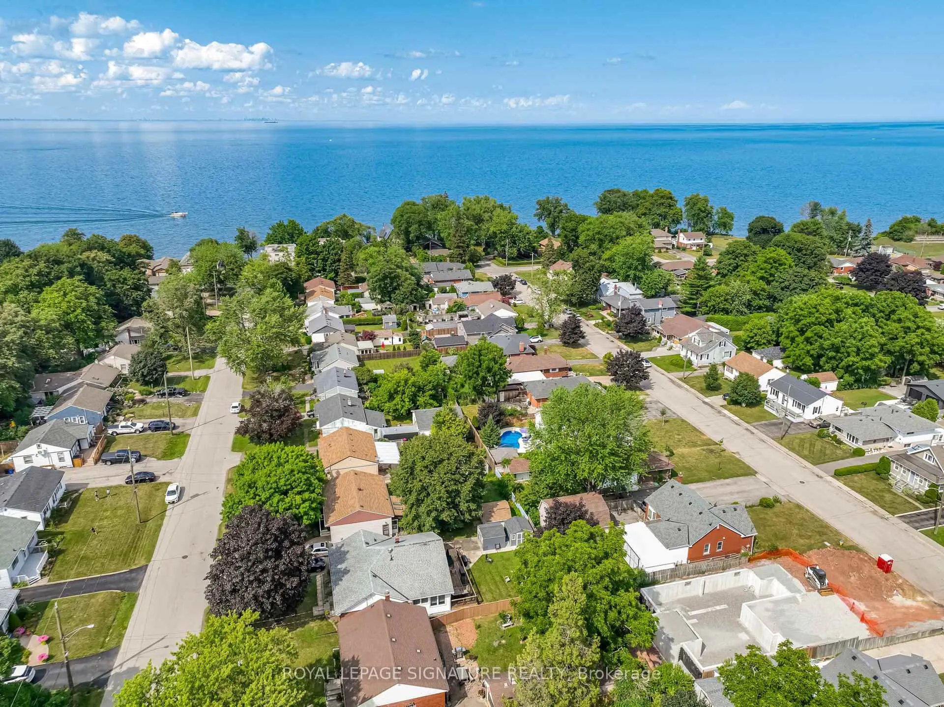 Photo 42 of 77 Fairview Road, Grimsby, Grimsby Beach — HOMEH