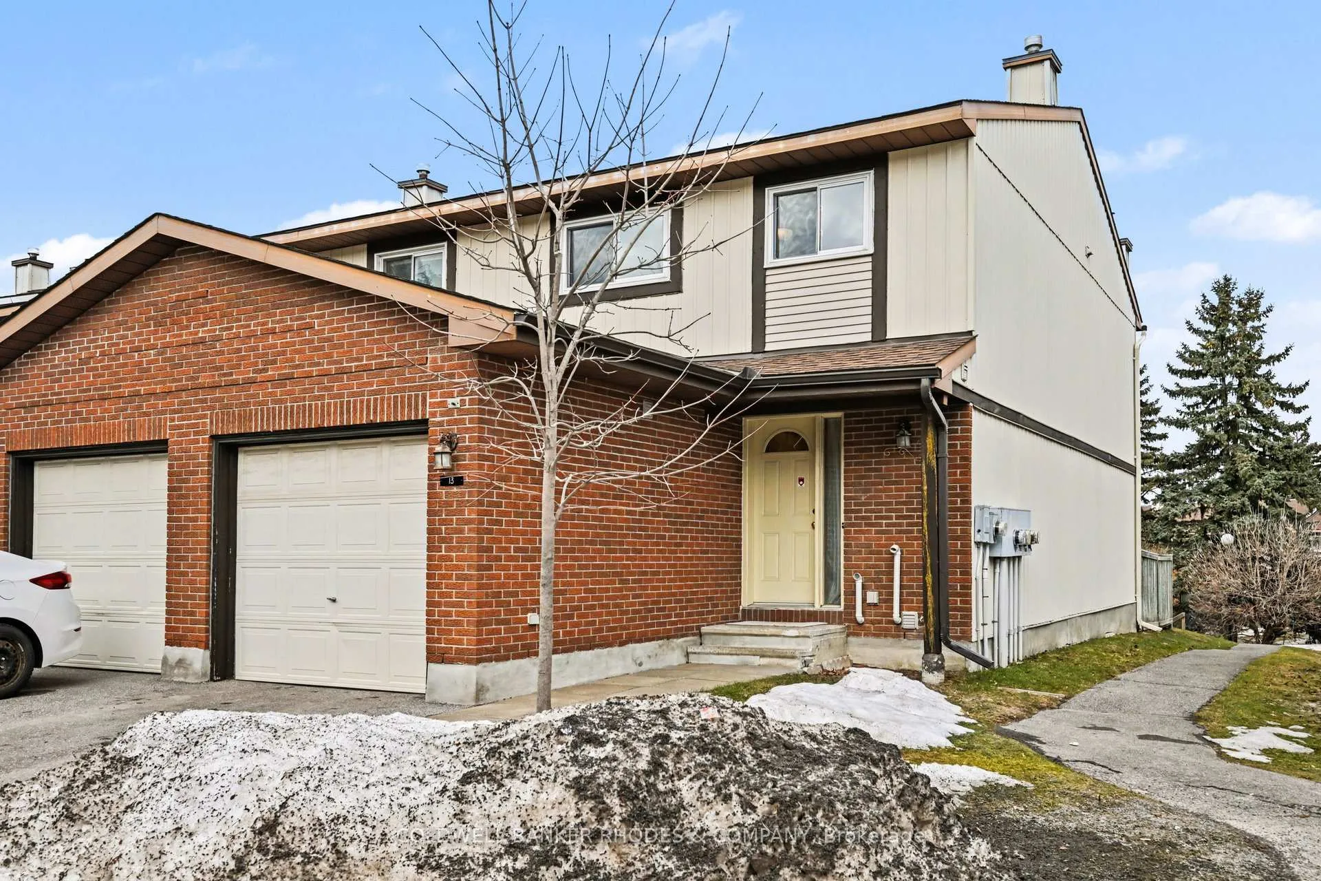 Photo 3 of 13 Clarkson Crescent, Ottawa, Kanata - Katimavik — HOMEH