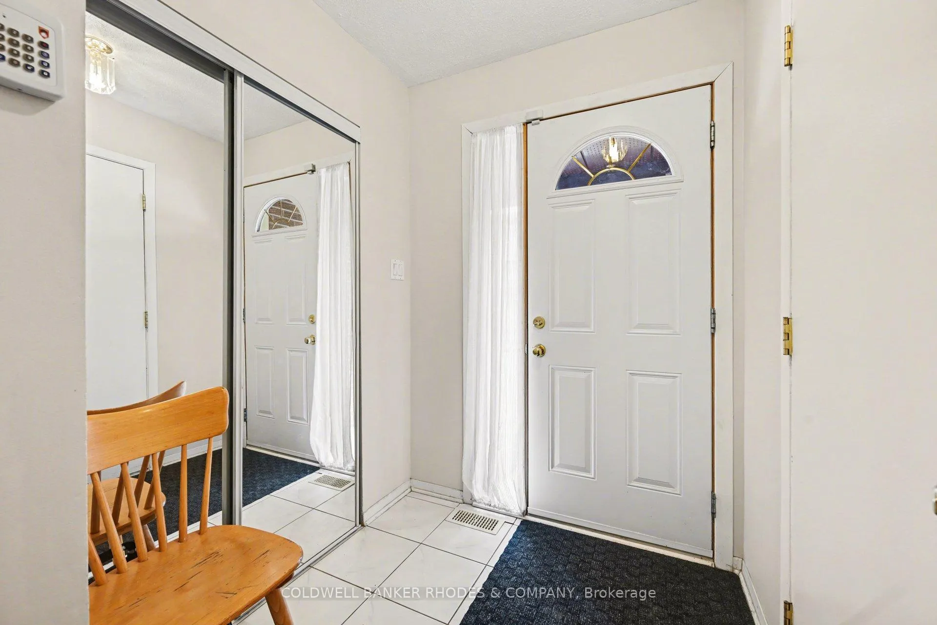 Photo 4 of 13 Clarkson Crescent, Ottawa, Kanata - Katimavik — HOMEH