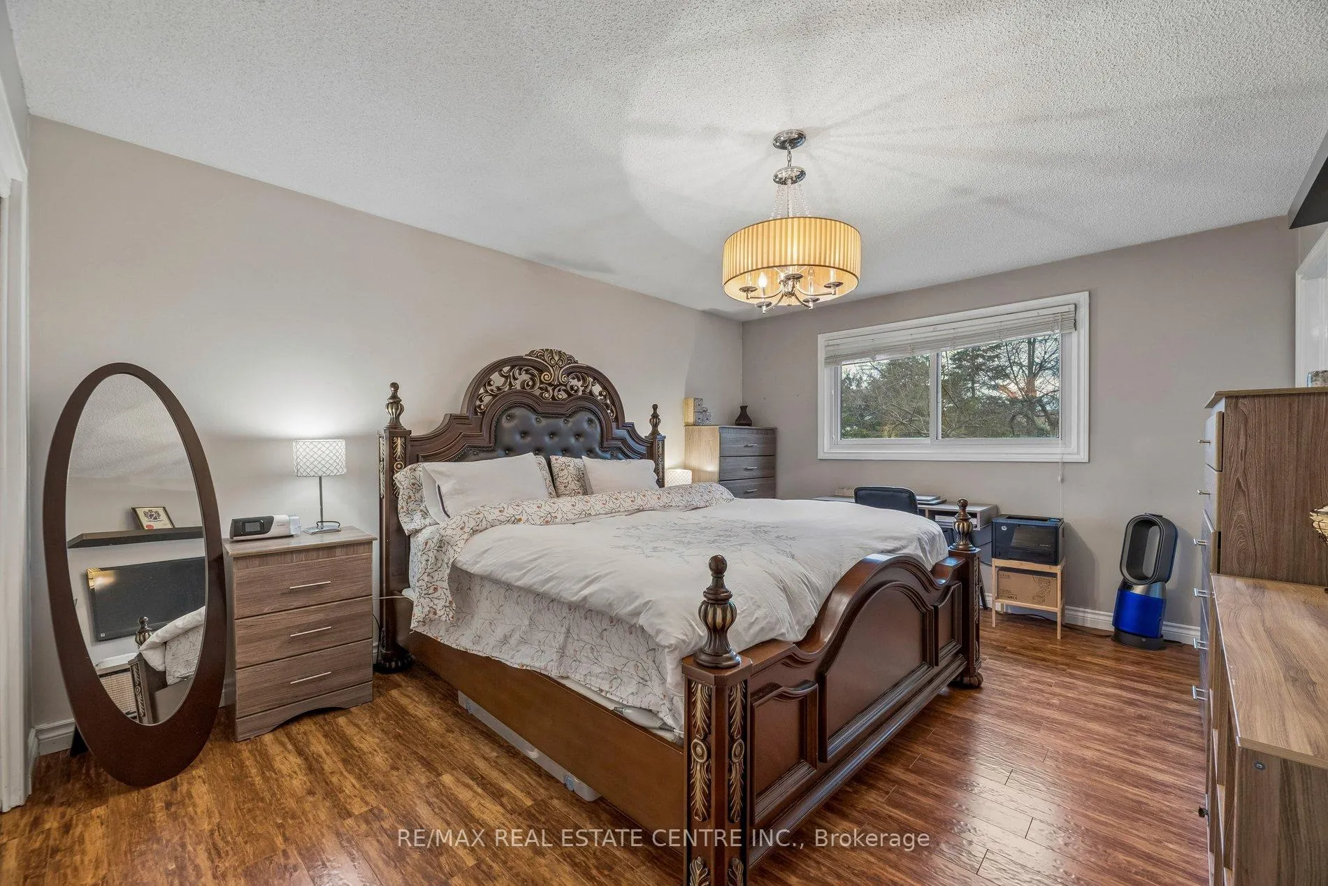 Photo 21 of 325 Aztec Drive, Oshawa, McLaughlin — HOMEH