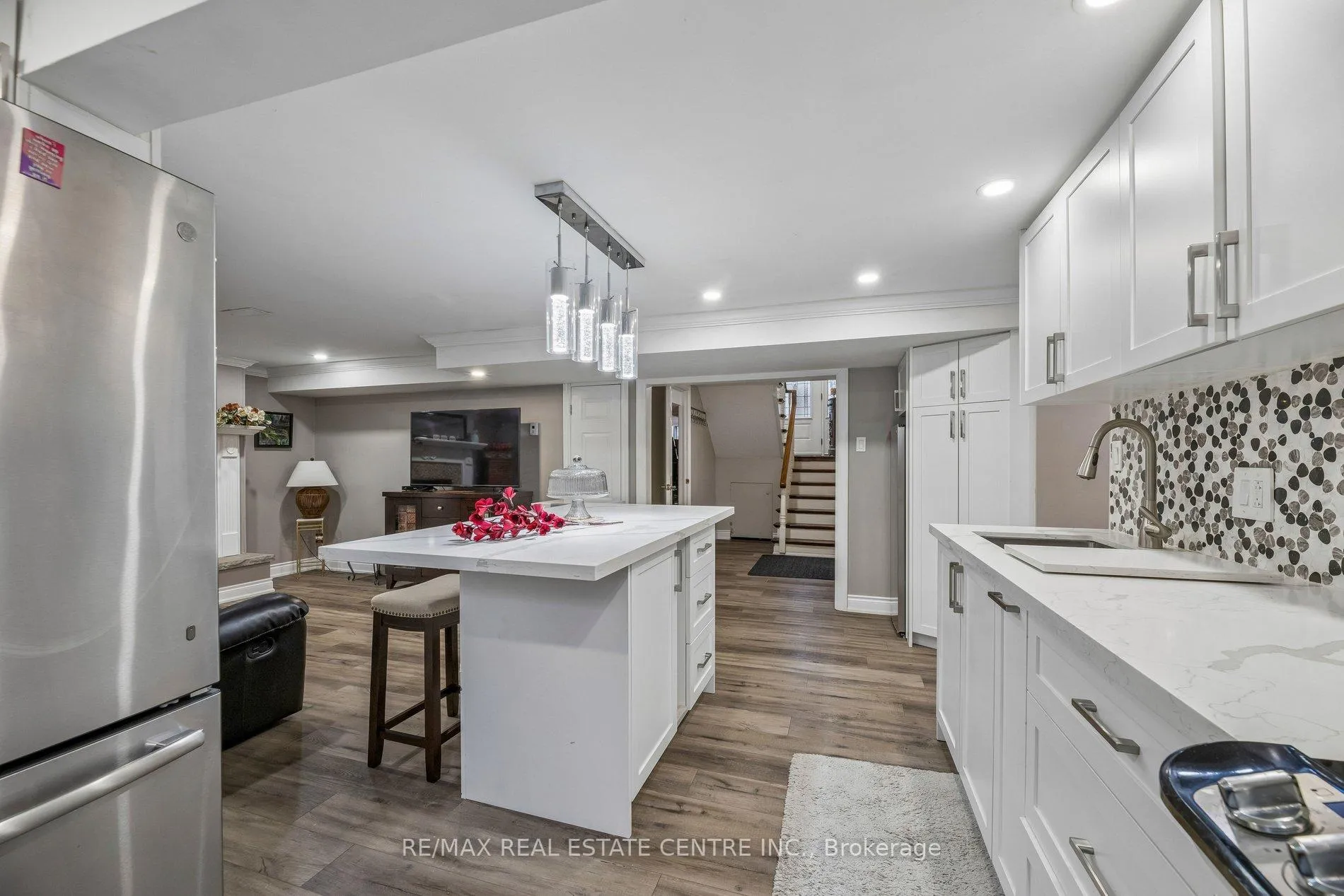 Photo 35 of 325 Aztec Drive, Oshawa, McLaughlin — HOMEH