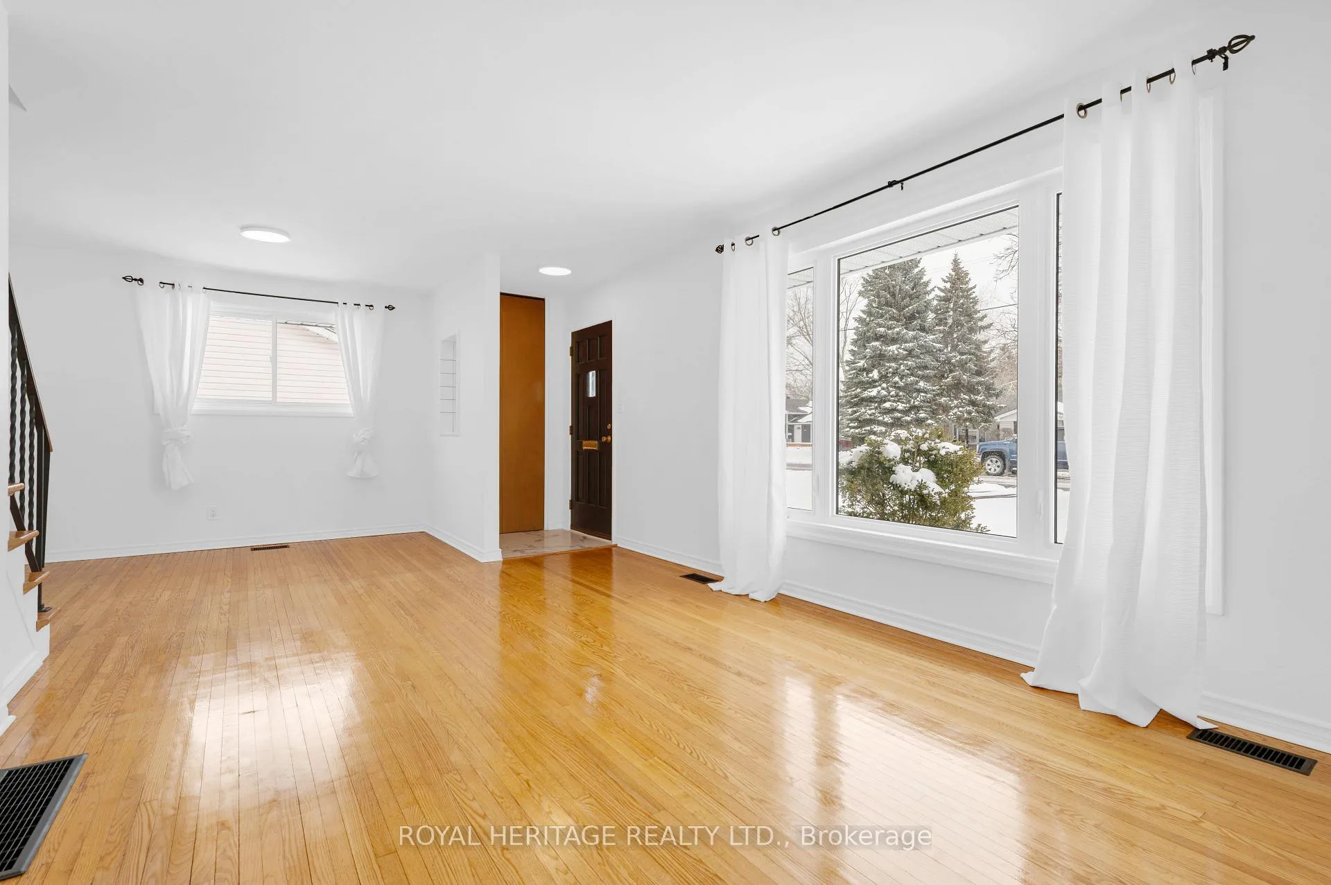 Photo 6 of 74 Village Drive, Belleville, Belleville Ward — HOMEH
