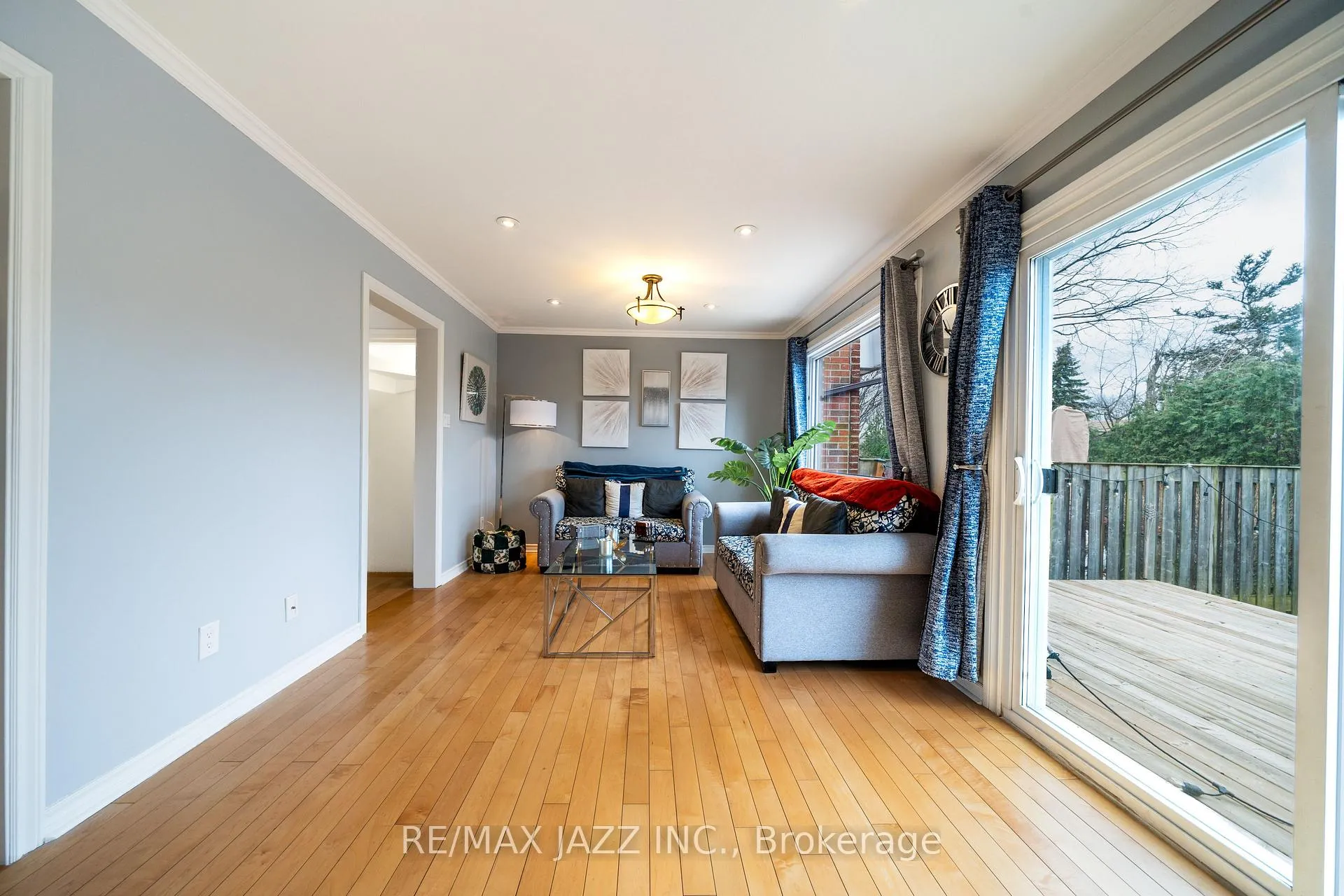 Photo 9 of Unit 11, 5 Michael Boulevard, Whitby, Lynde Creek — HOMEH