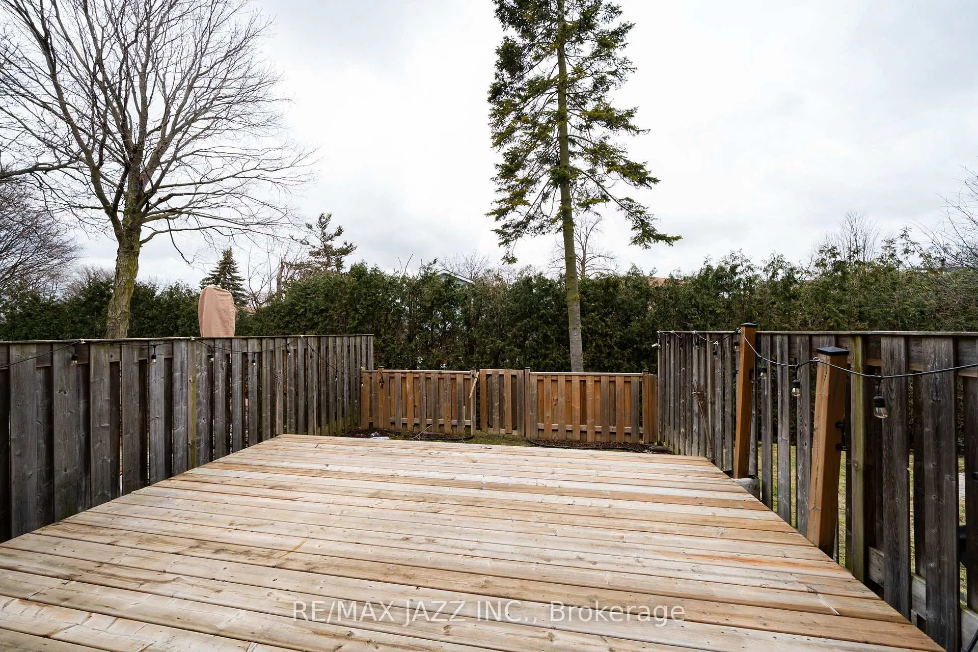 Photo 25 of Unit 11, 5 Michael Boulevard, Whitby, Lynde Creek — HOMEH