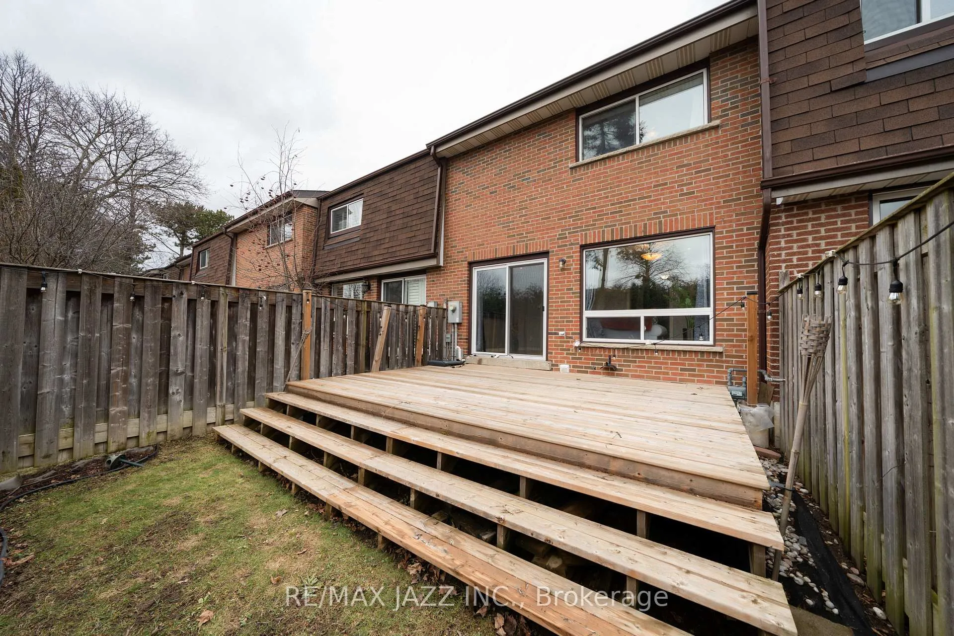 Photo 26 of Unit 11, 5 Michael Boulevard, Whitby, Lynde Creek — HOMEH