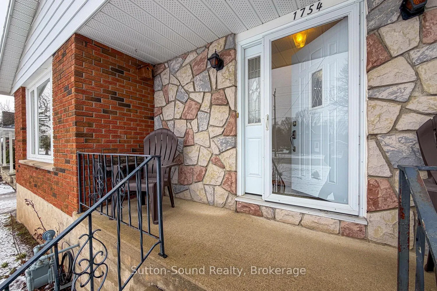 Photo 5 of 1754 6th Avenue E, Owen Sound — HOMEH