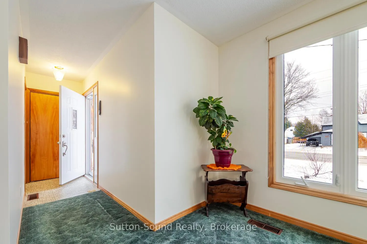 Photo 6 of 1754 6th Avenue E, Owen Sound — HOMEH