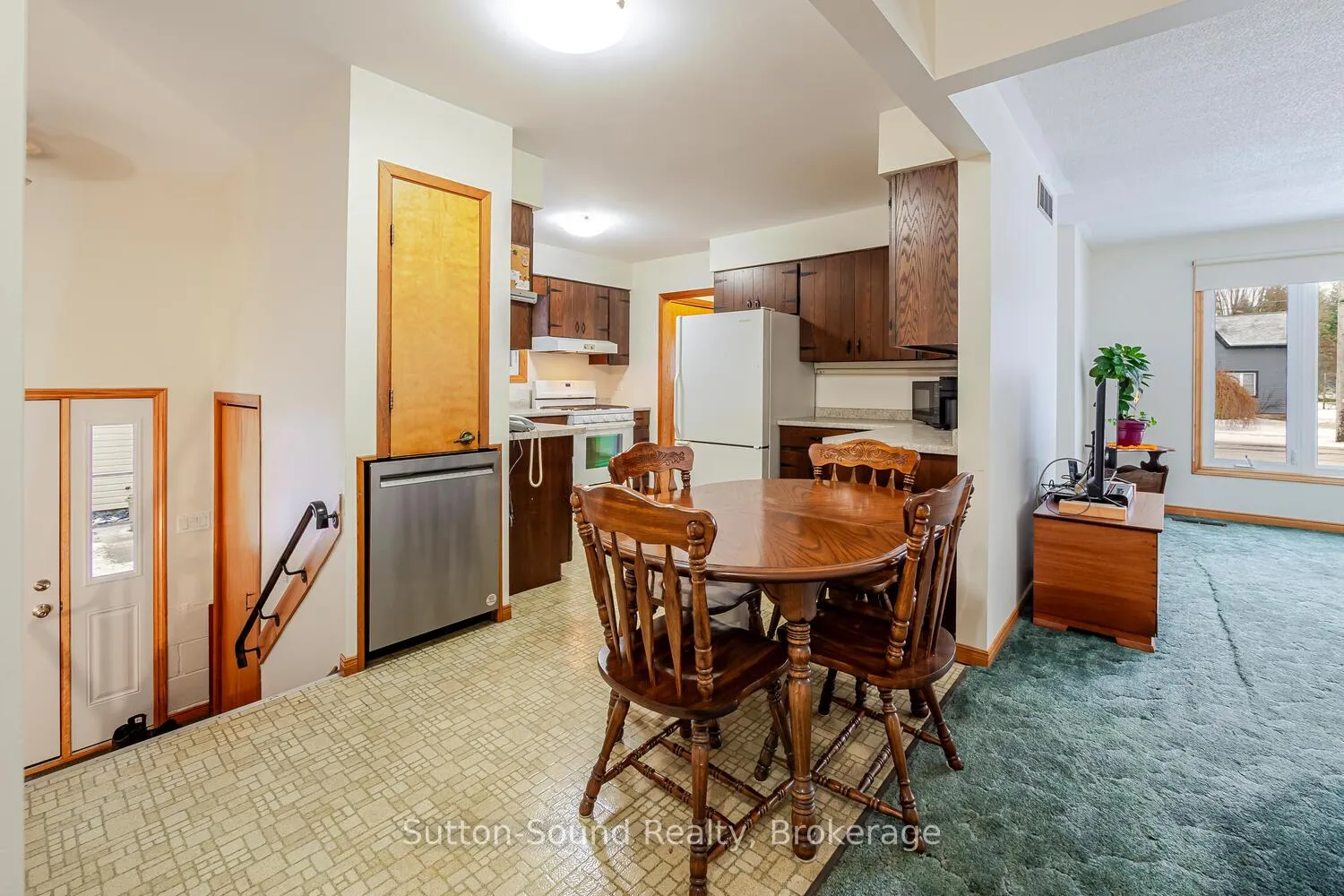 Photo 8 of 1754 6th Avenue E, Owen Sound — HOMEH