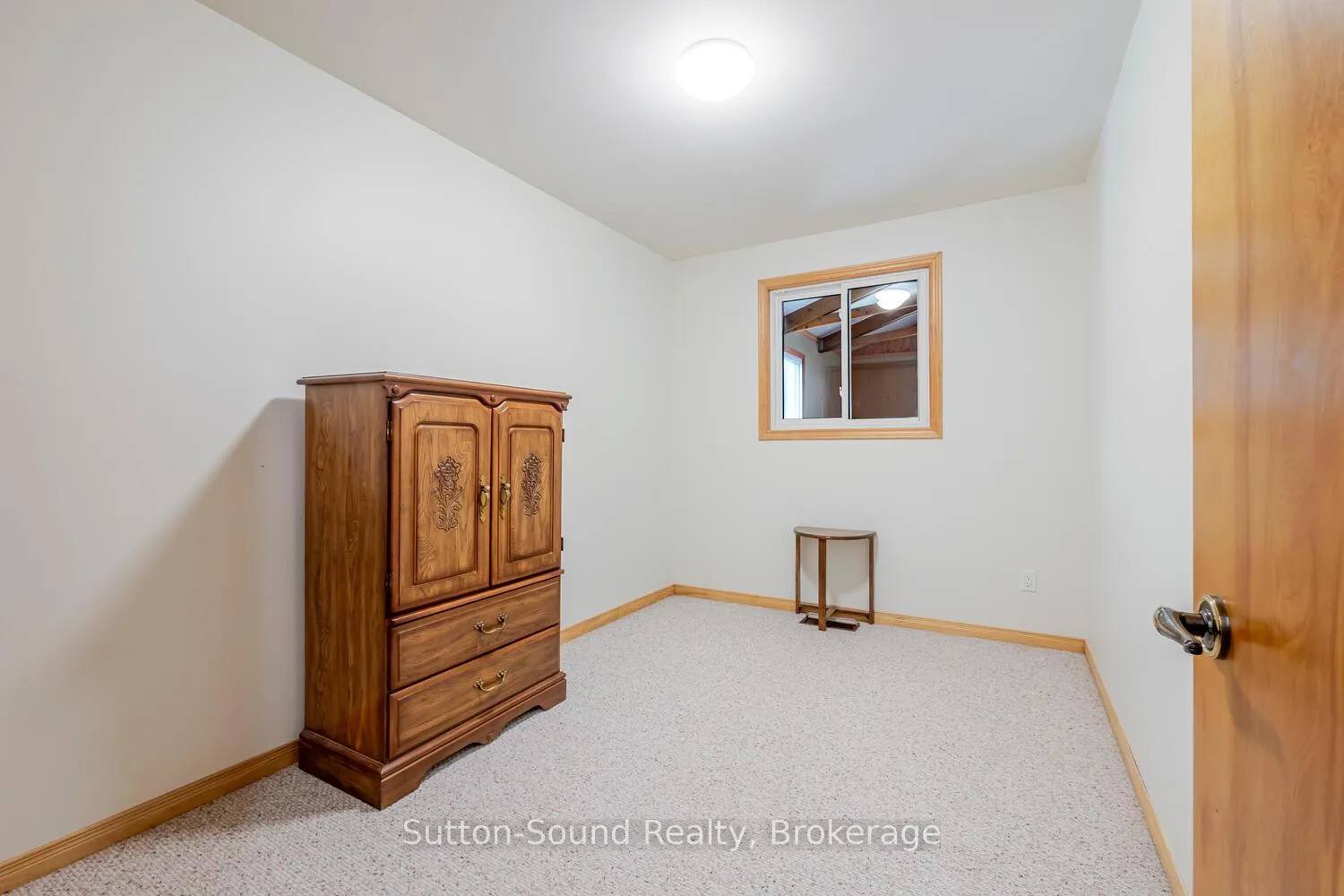 Photo 13 of 1754 6th Avenue E, Owen Sound — HOMEH