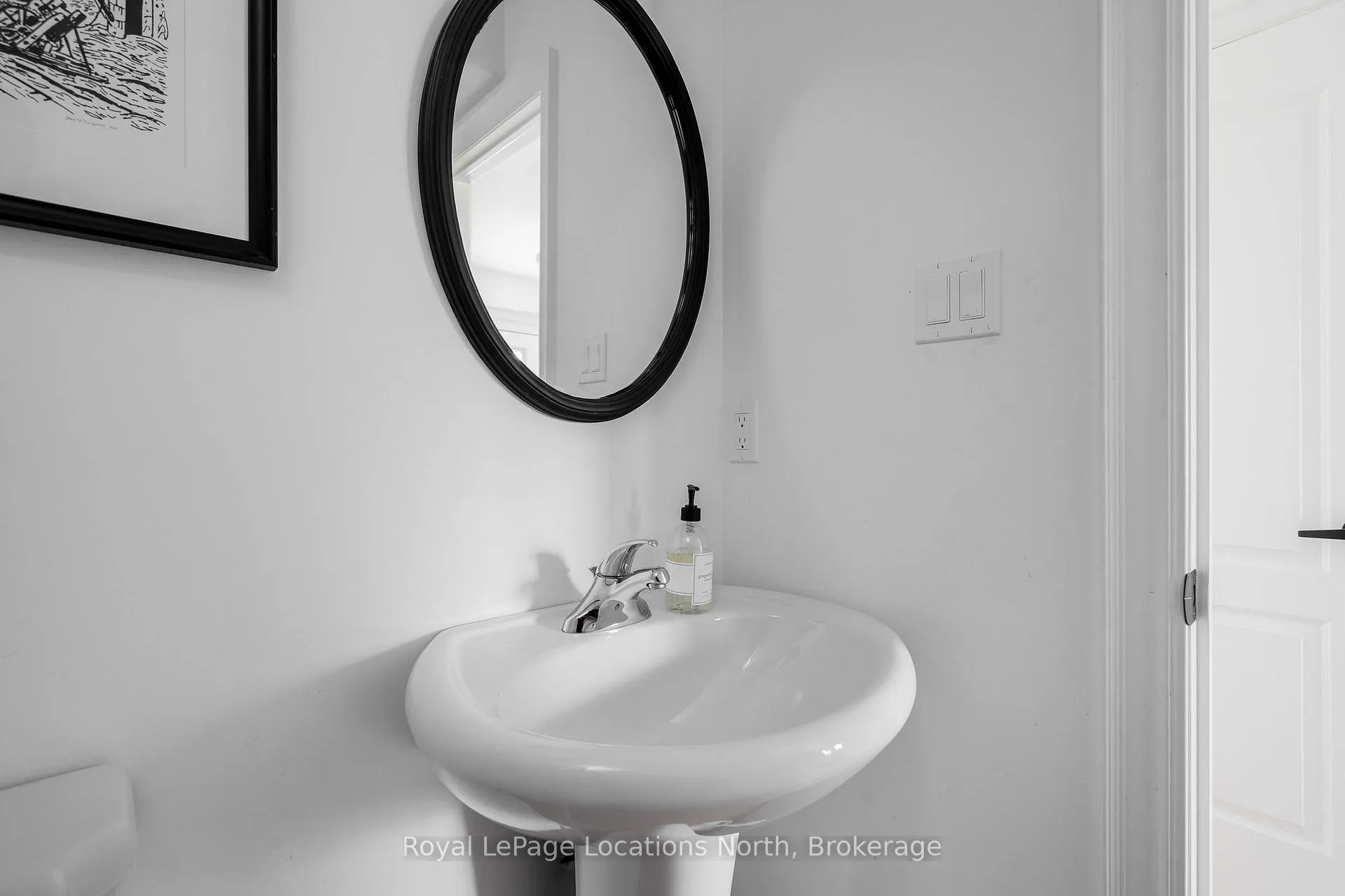 Photo 13 of 26 Davis Street, Collingwood — HOMEH