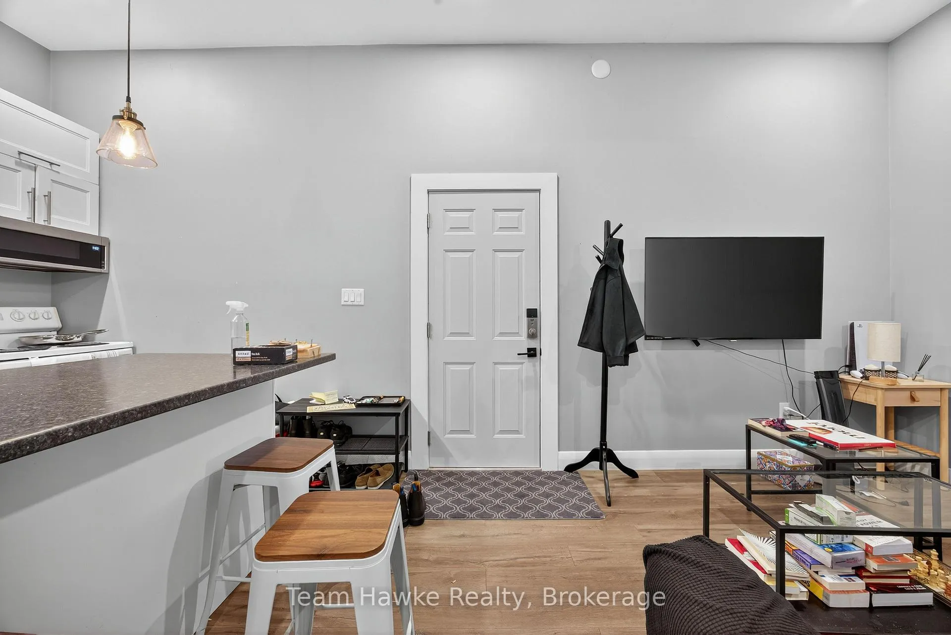 Photo 3 of Unit Unit 2, 253 King Street, Midland — HOMEH