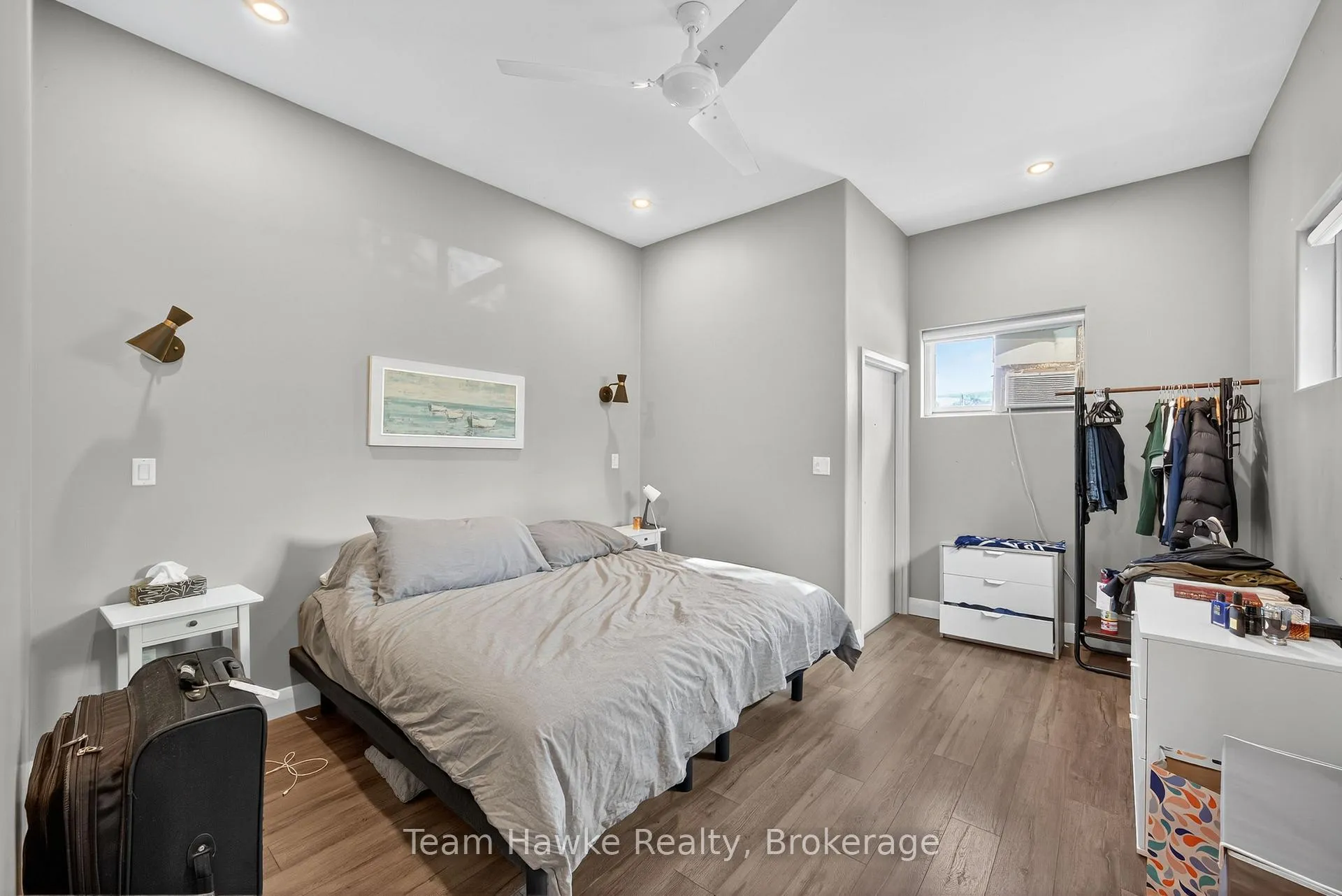 Photo 6 of Unit Unit 2, 253 King Street, Midland — HOMEH
