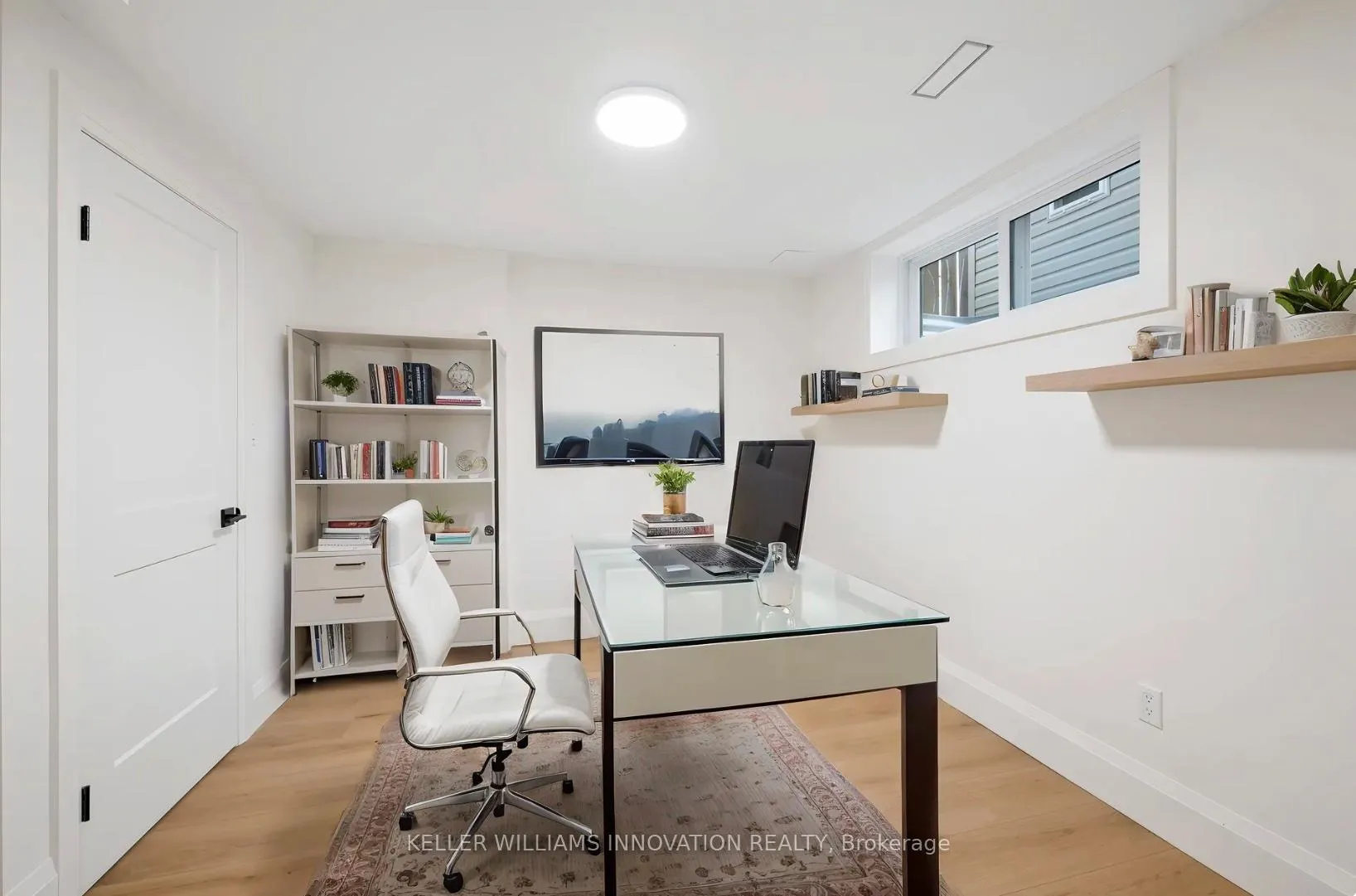 Photo 35 of 555 Sandbanks Crescent, Waterloo — HOMEH