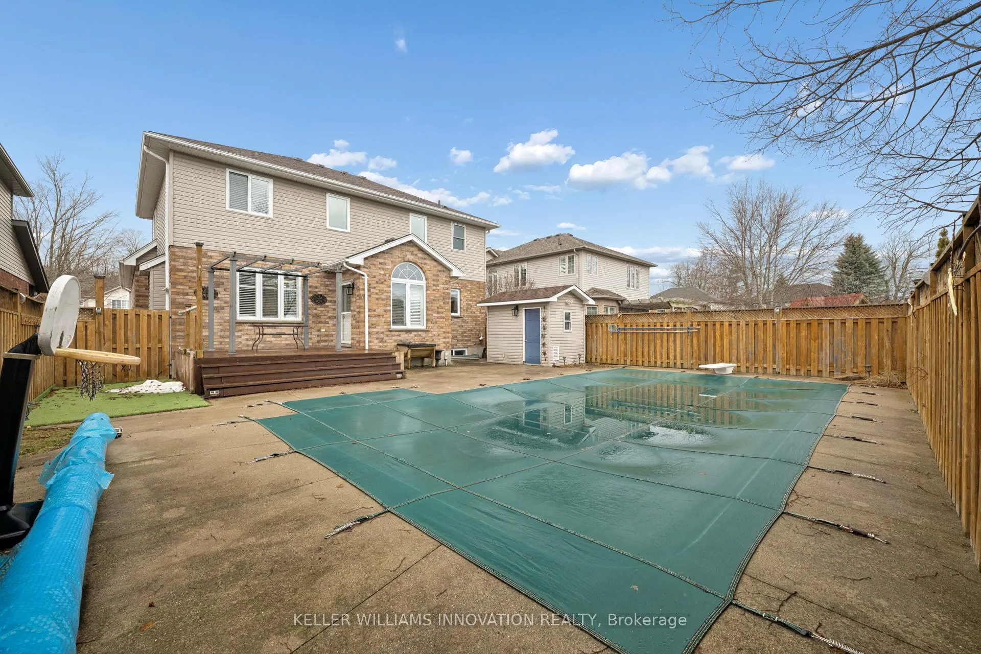 Photo 44 of 555 Sandbanks Crescent, Waterloo — HOMEH