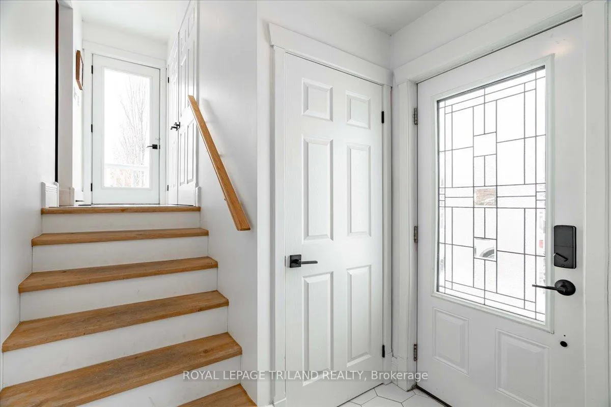 Photo 7 of 7603 Zion Line, Warwick, Watford — HOMEH