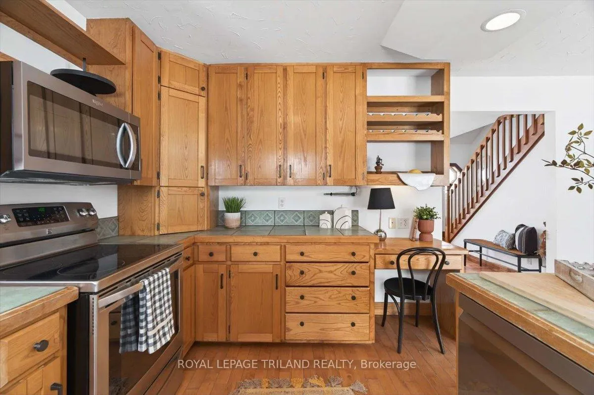 Photo 10 of 7603 Zion Line, Warwick, Watford — HOMEH