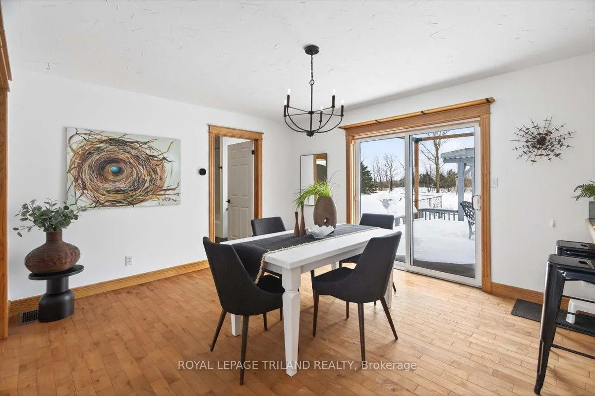 Photo 12 of 7603 Zion Line, Warwick, Watford — HOMEH